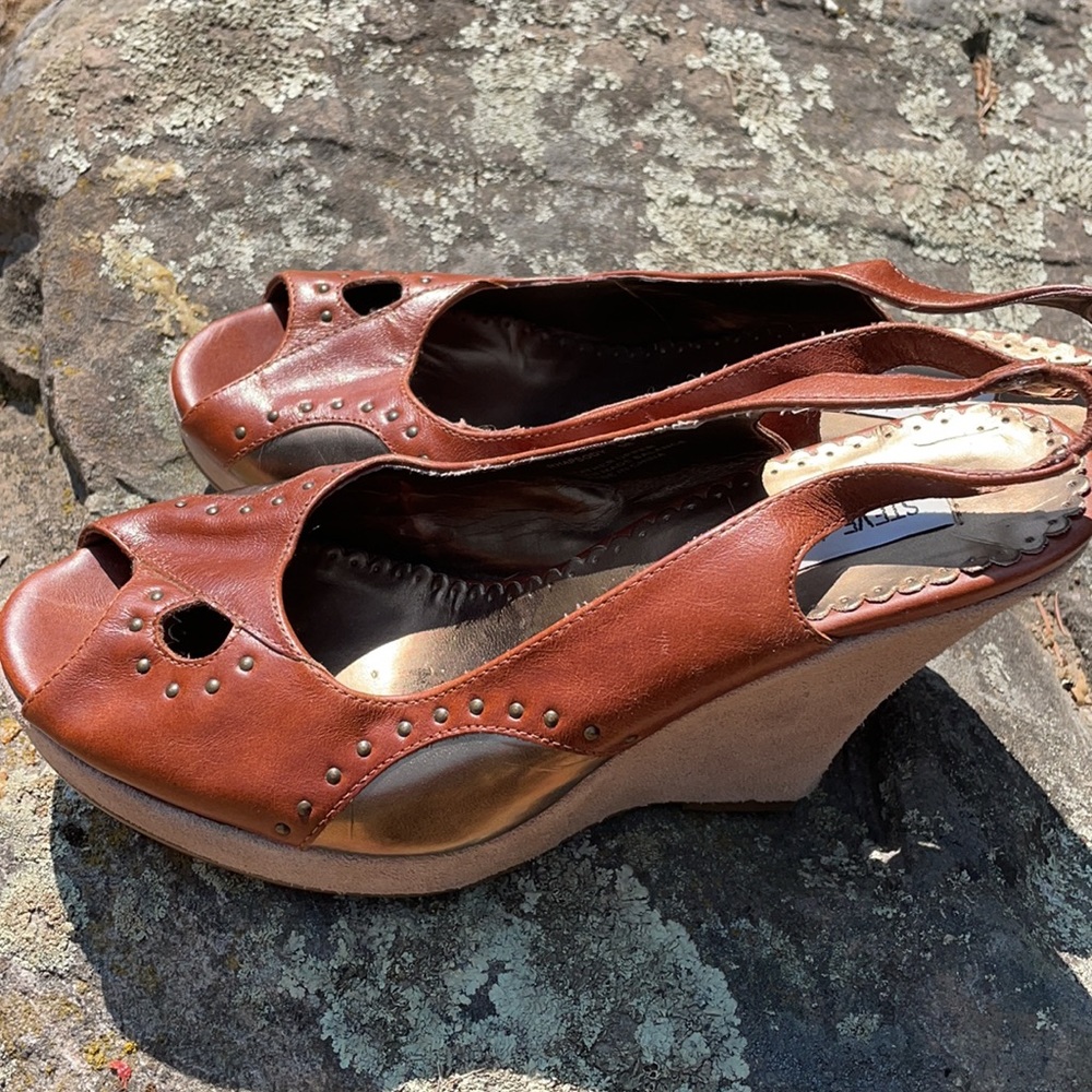 Steve Madden Rhapsody Wedge - Picture 5 of 9